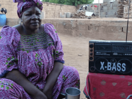 AFRICA – Abbandonare le MGF su MF! Abandoning FGM on FM! Abandonner les MGF sur MF!